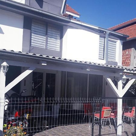 Apartmani Nis Ngoại thất bức ảnh