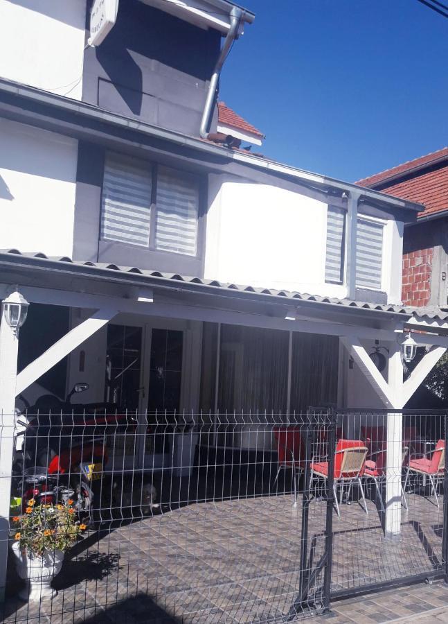 Apartmani Nis Ngoại thất bức ảnh