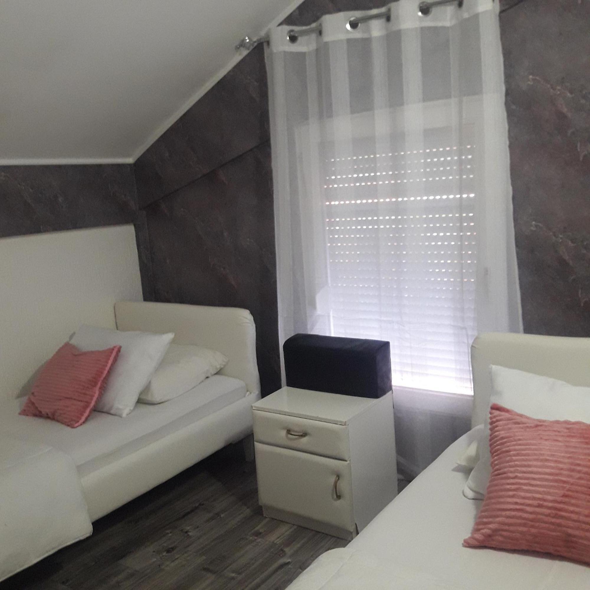 Apartmani Nis Ngoại thất bức ảnh